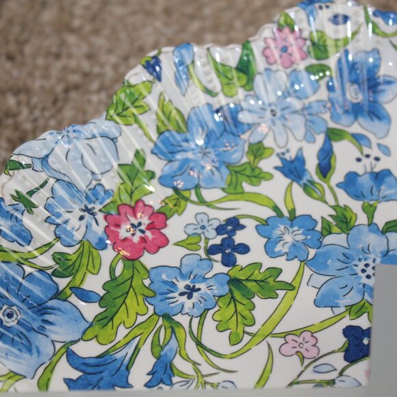 Soho Loft Blue Pink Flower Floral Scallop Melamine 11" Dinner Plate Set of 4 NWT - Picture 4 of 7